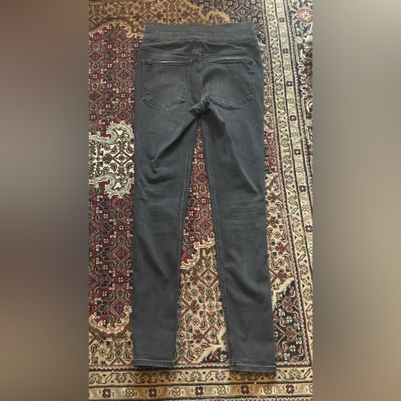 👿Sold👿Express jeans size 4R light black - Picture 3 of 4